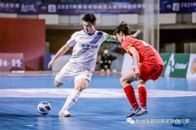 文班：尼克斯最不同之处在于永不放弃 即使落后扔会奋起直追