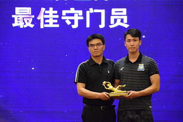 记者：阿森纳将直接向纽卡提交正式书面报价，尝试引进吉马良斯
